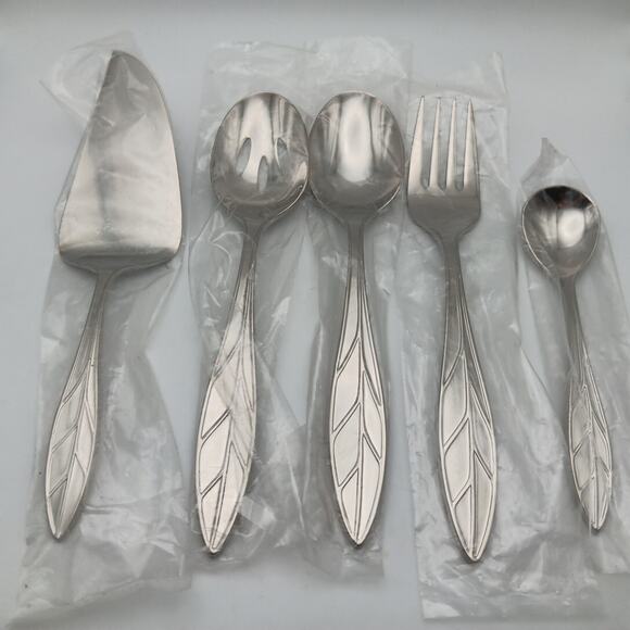Reed & Barton Arbor Server Hostess 5 Piece Set 18/10 Stainless Flatware Glossy - Picture 3 of 3
